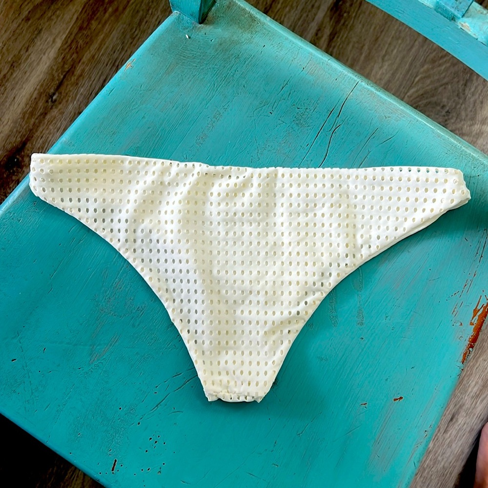 Acacia Mesh White Zuma Bikini Bottoms - Gem